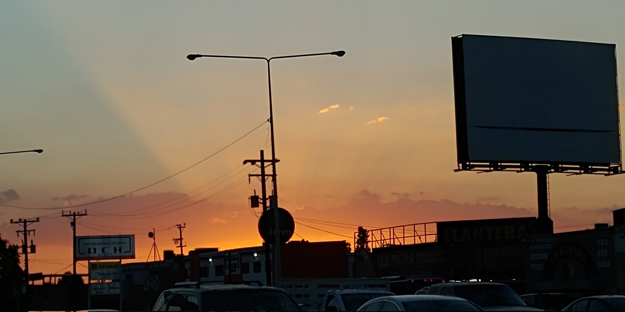 Causa del intenso calor en Mexicali